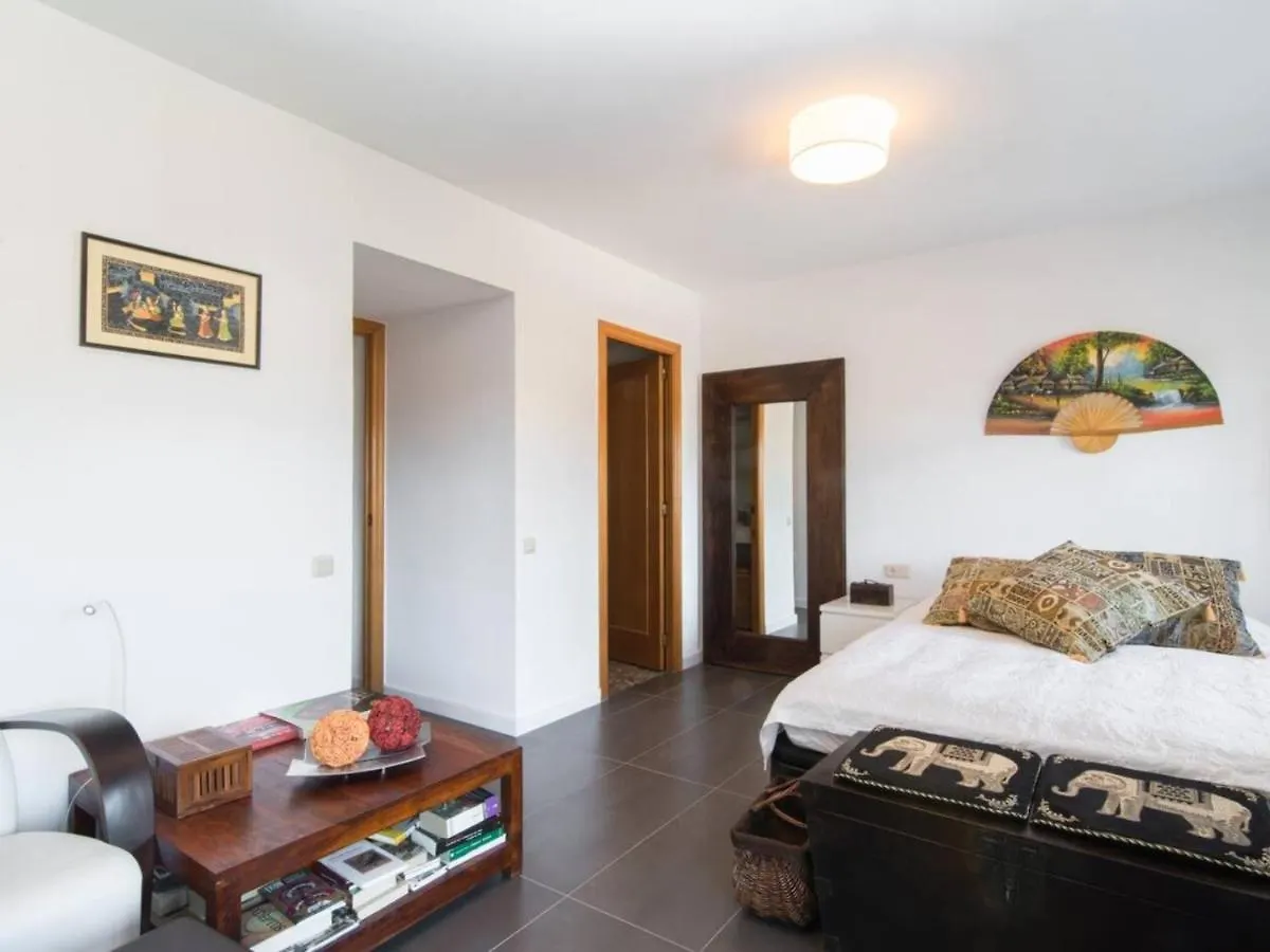 Sunny Apartment 3 Blocks To The Beach Castelldefels