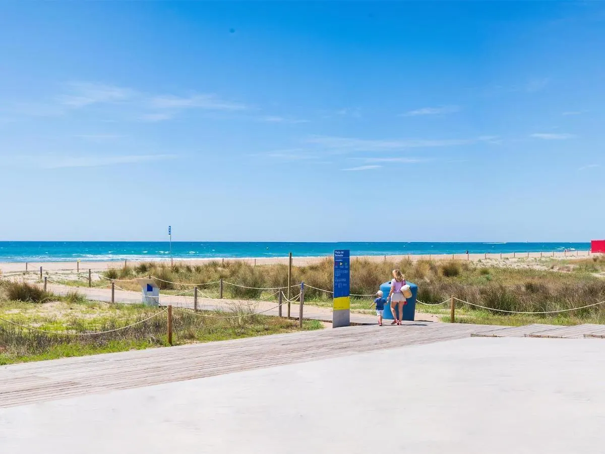 Sunny Apartment 3 Blocks To The Beach Castelldefels